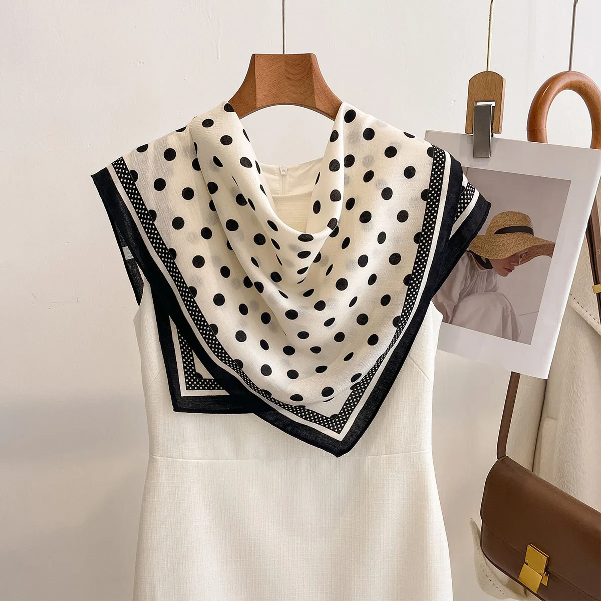 Luxury Polka Dot Printed Squar - Face Scarf Mask บทวิจารณ์และราคา