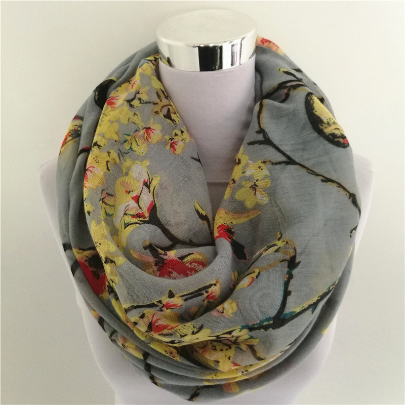 New Magpie Bird print Viscose  - Infinity Scarf Knit บทวิจารณ์และราคา