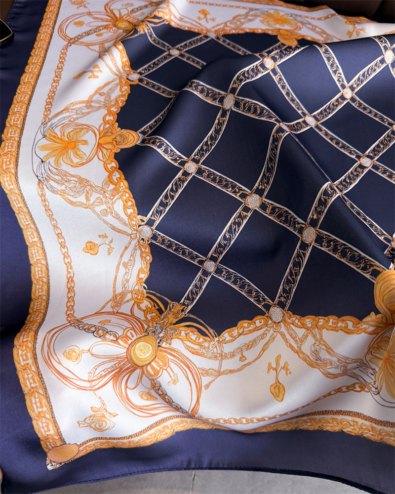 Blue Classic Chain Print Squar - Ascot Neck Scarf บทวิจารณ์และราคา