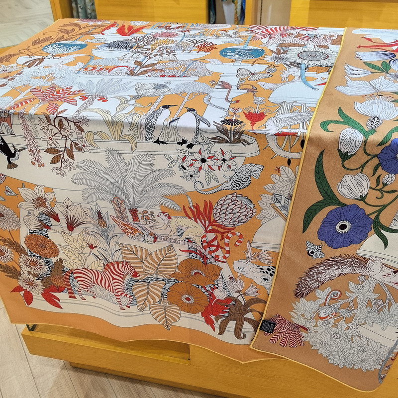 Double Sided Print Luxury Silk - Pashmina Wrap Large บทวิจารณ์และราคา