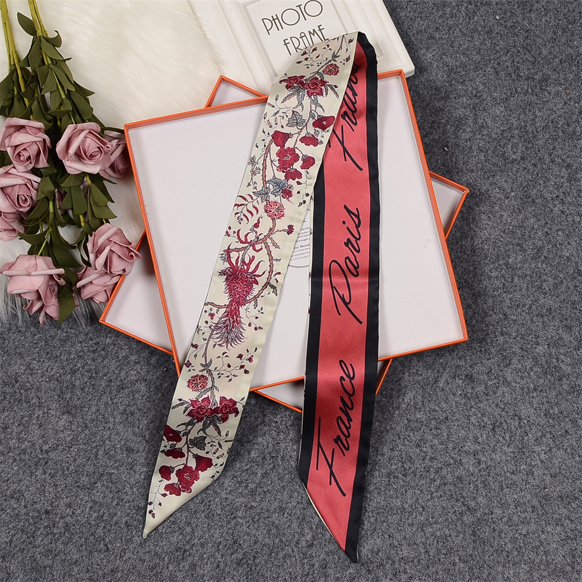 Flower Room Parrot Brand Scarf - Silk Neck Scarf บทวิจารณ์และราคา
